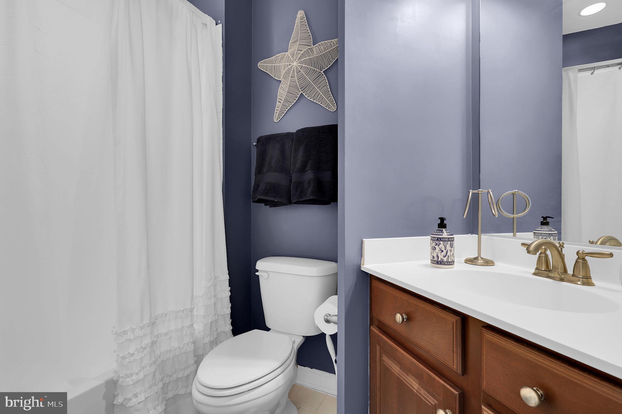 OAK CREEK CLUB - Residential