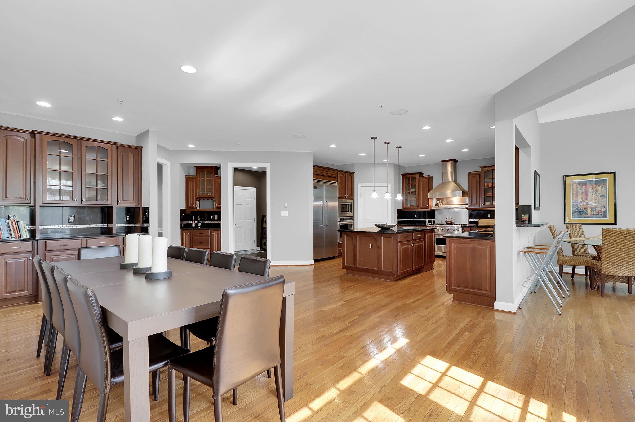 OAK CREEK CLUB - Residential