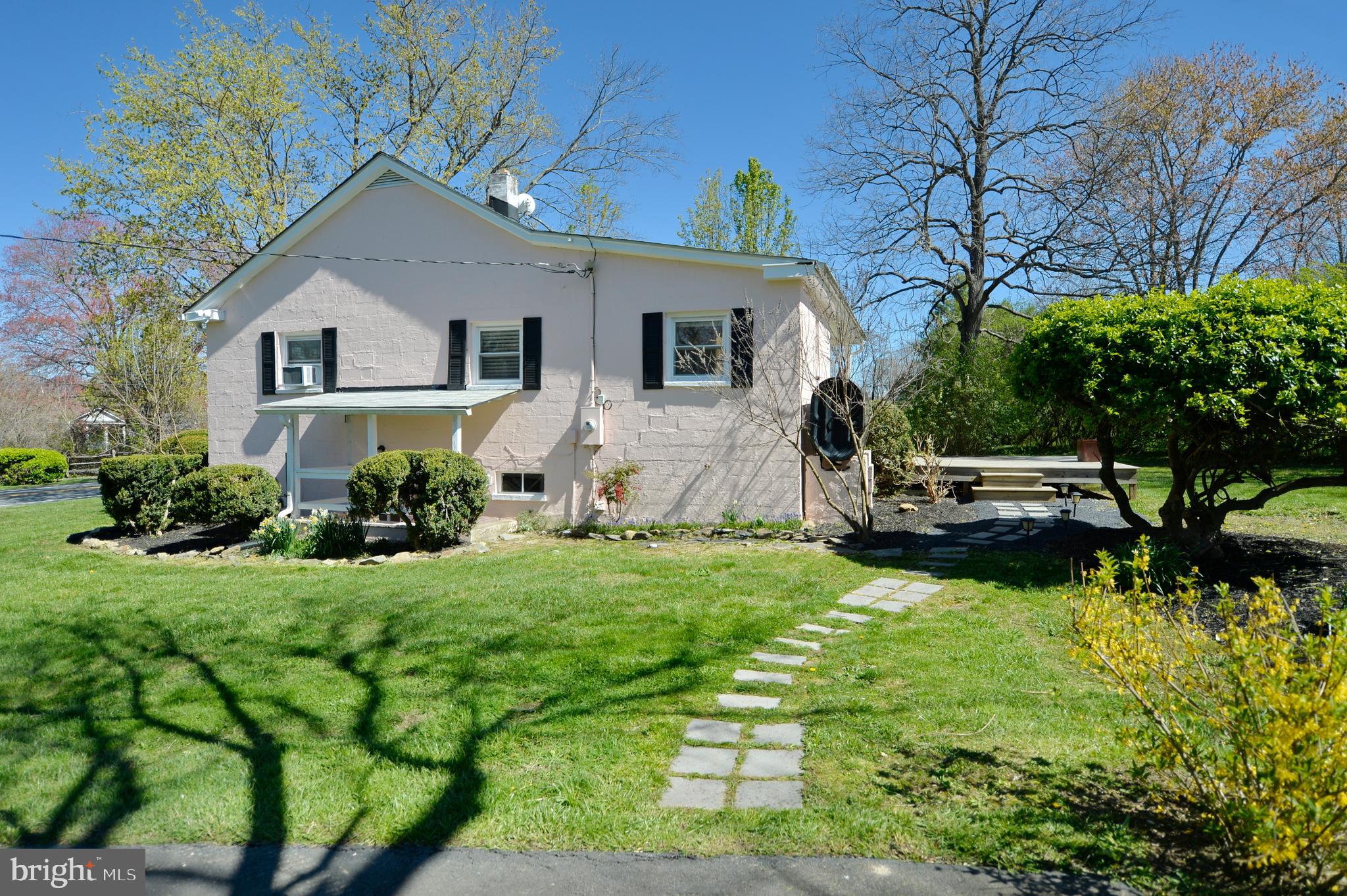 ST LOUIS - Residential Lease