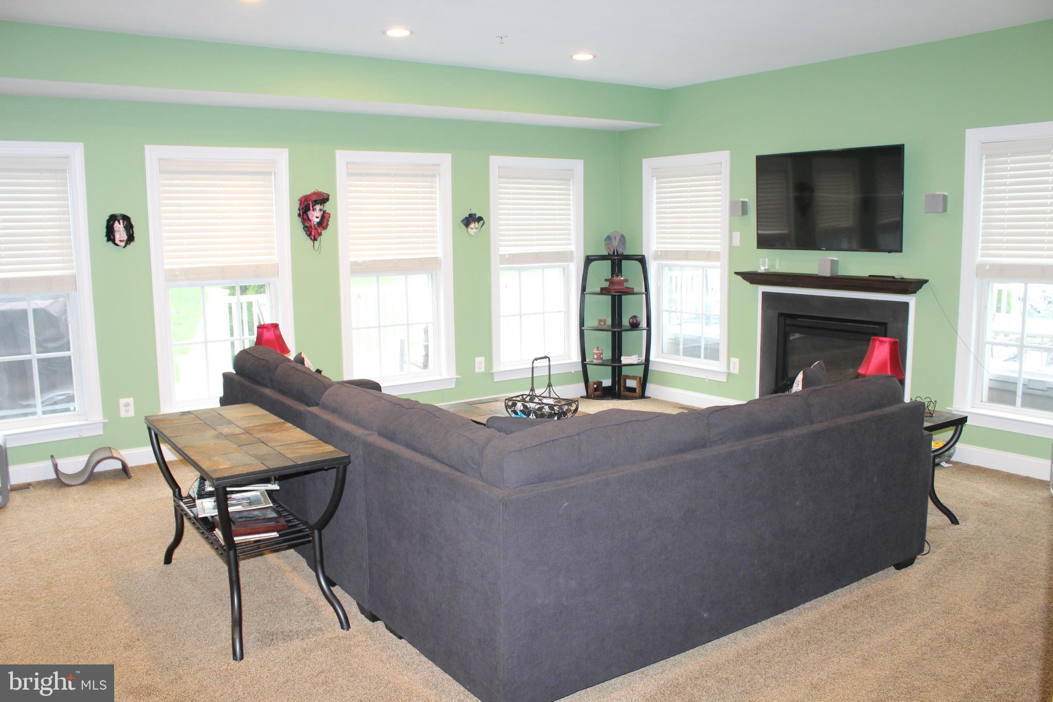 HAMPSTEAD - Residential