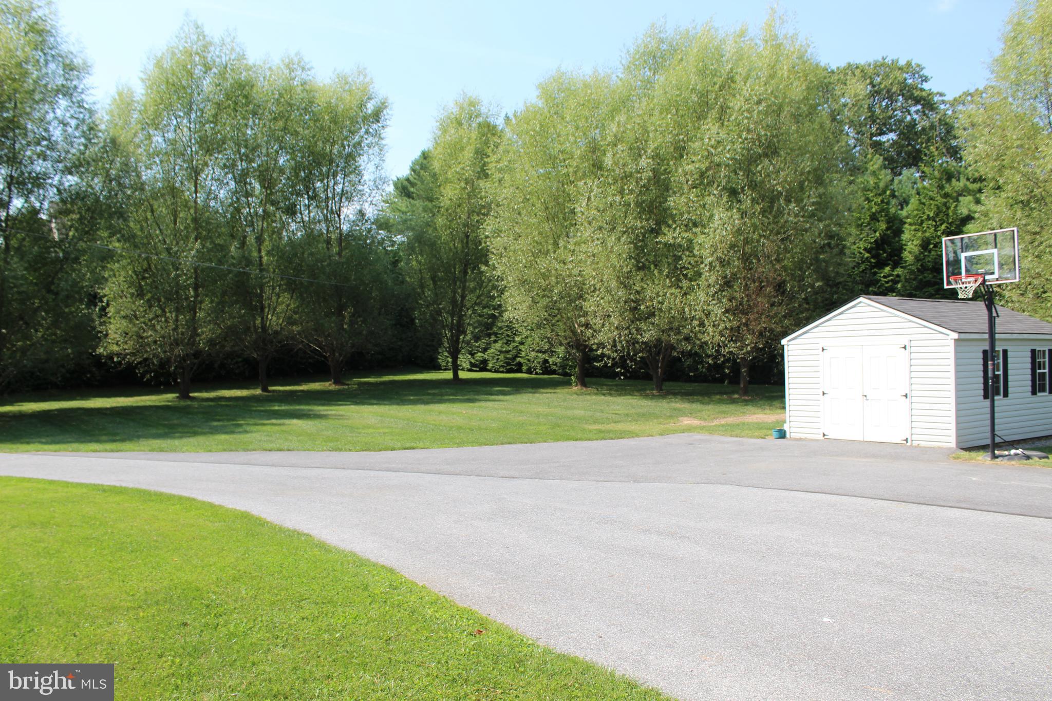 HAMPSTEAD - Residential