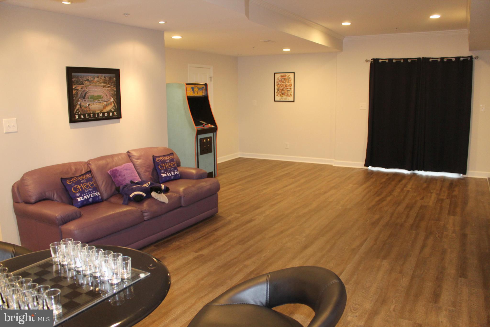 HAMPSTEAD - Residential