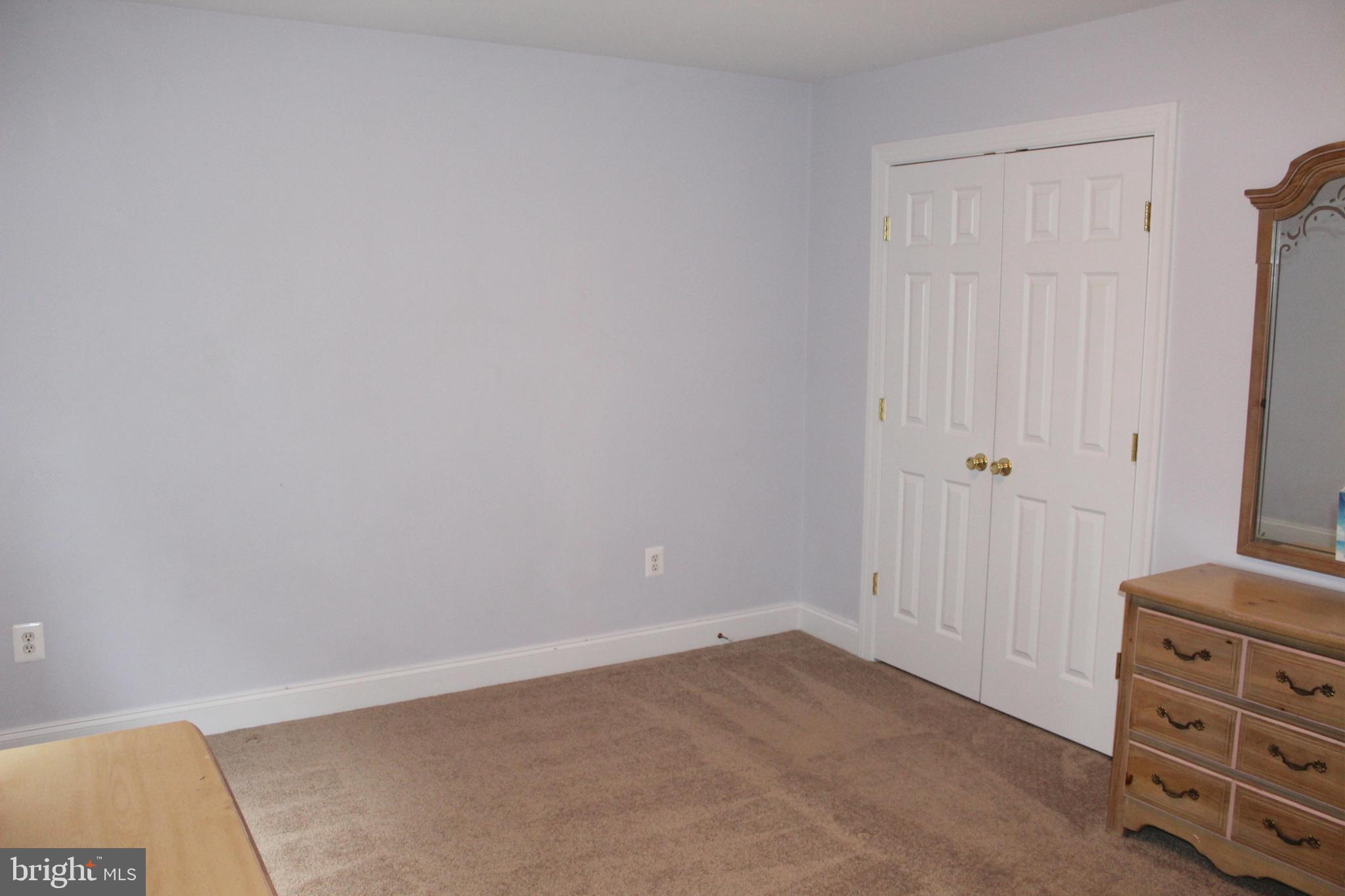 HAMPSTEAD - Residential