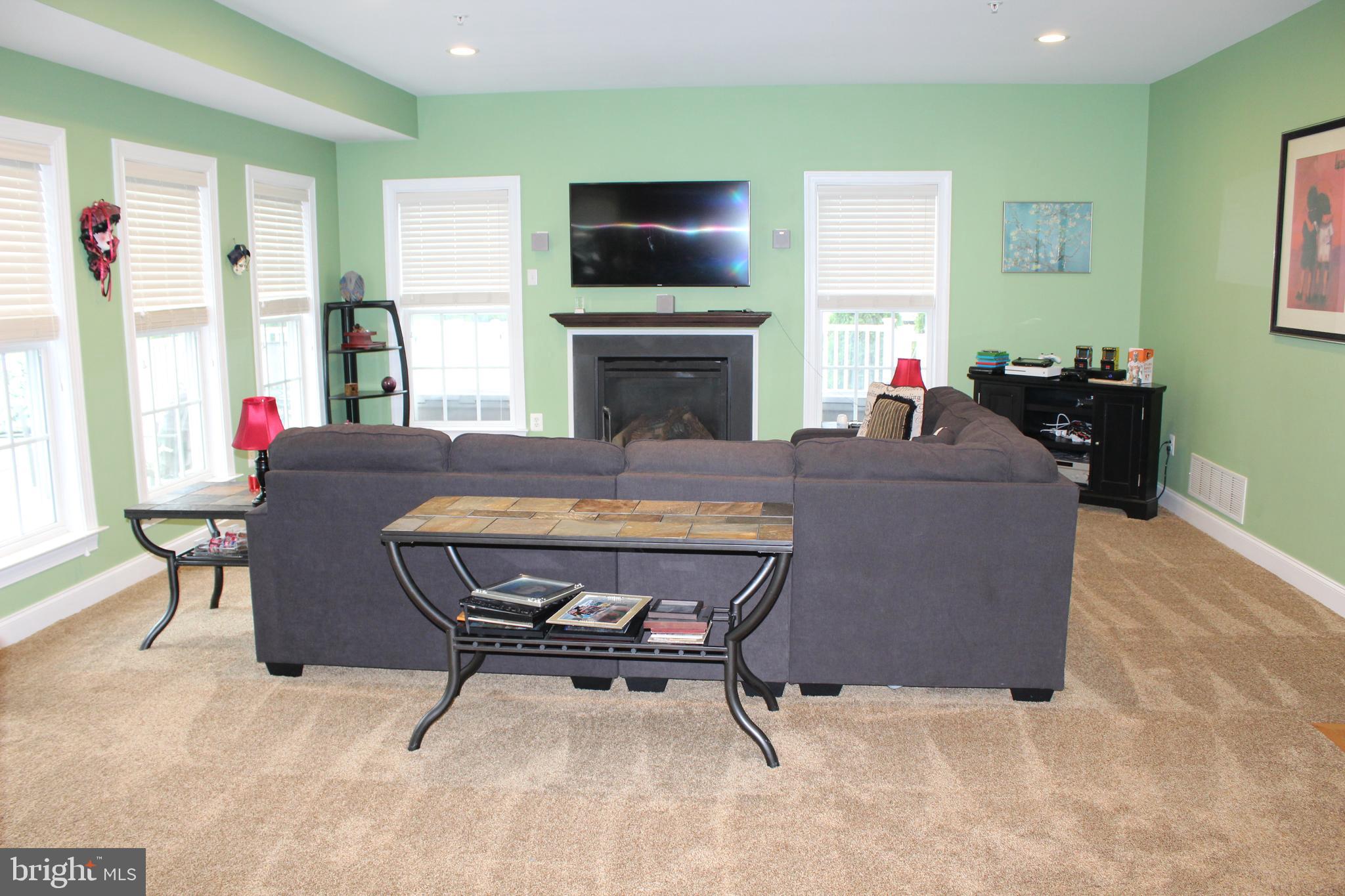 HAMPSTEAD - Residential