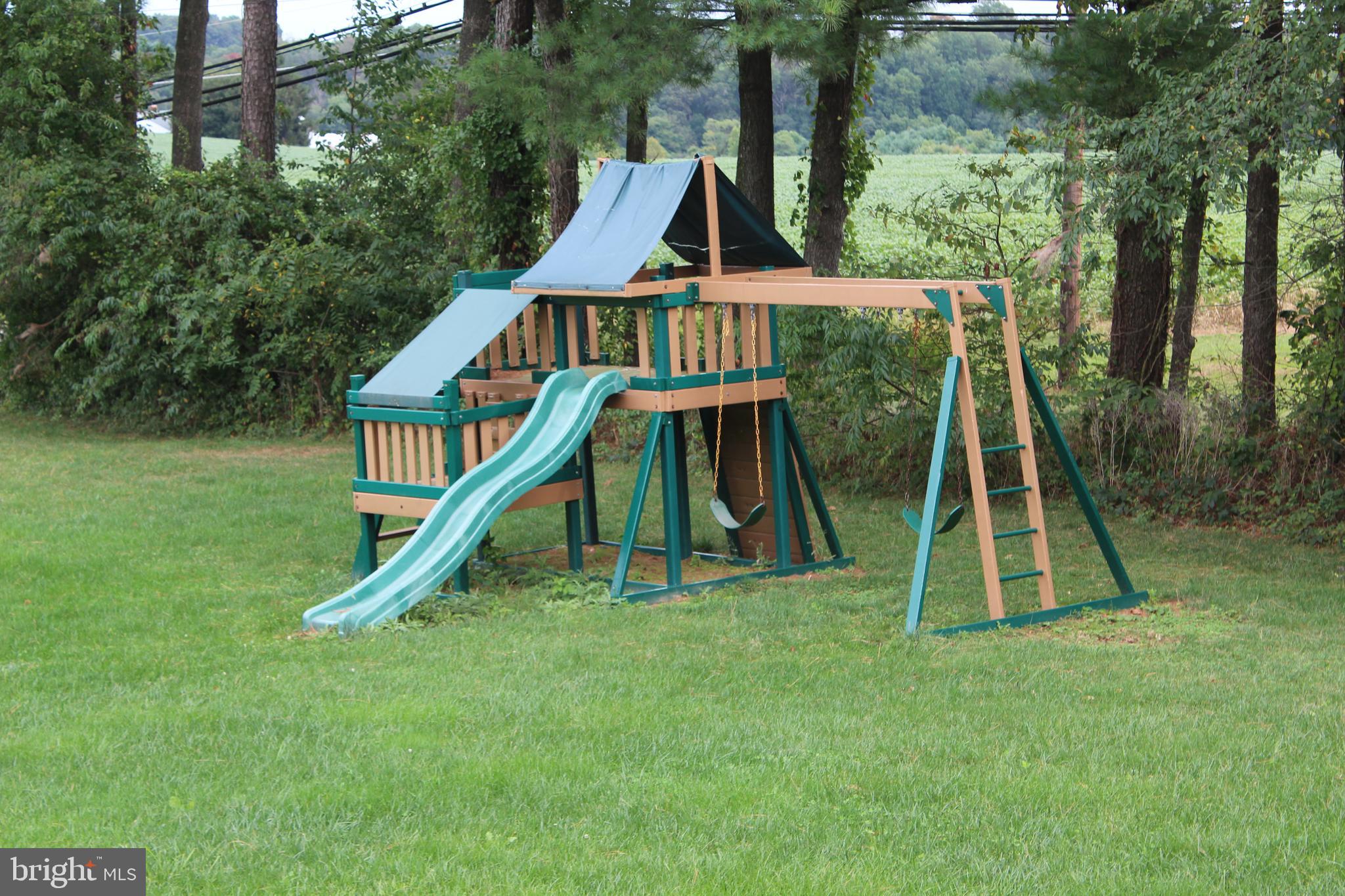 HAMPSTEAD - Residential