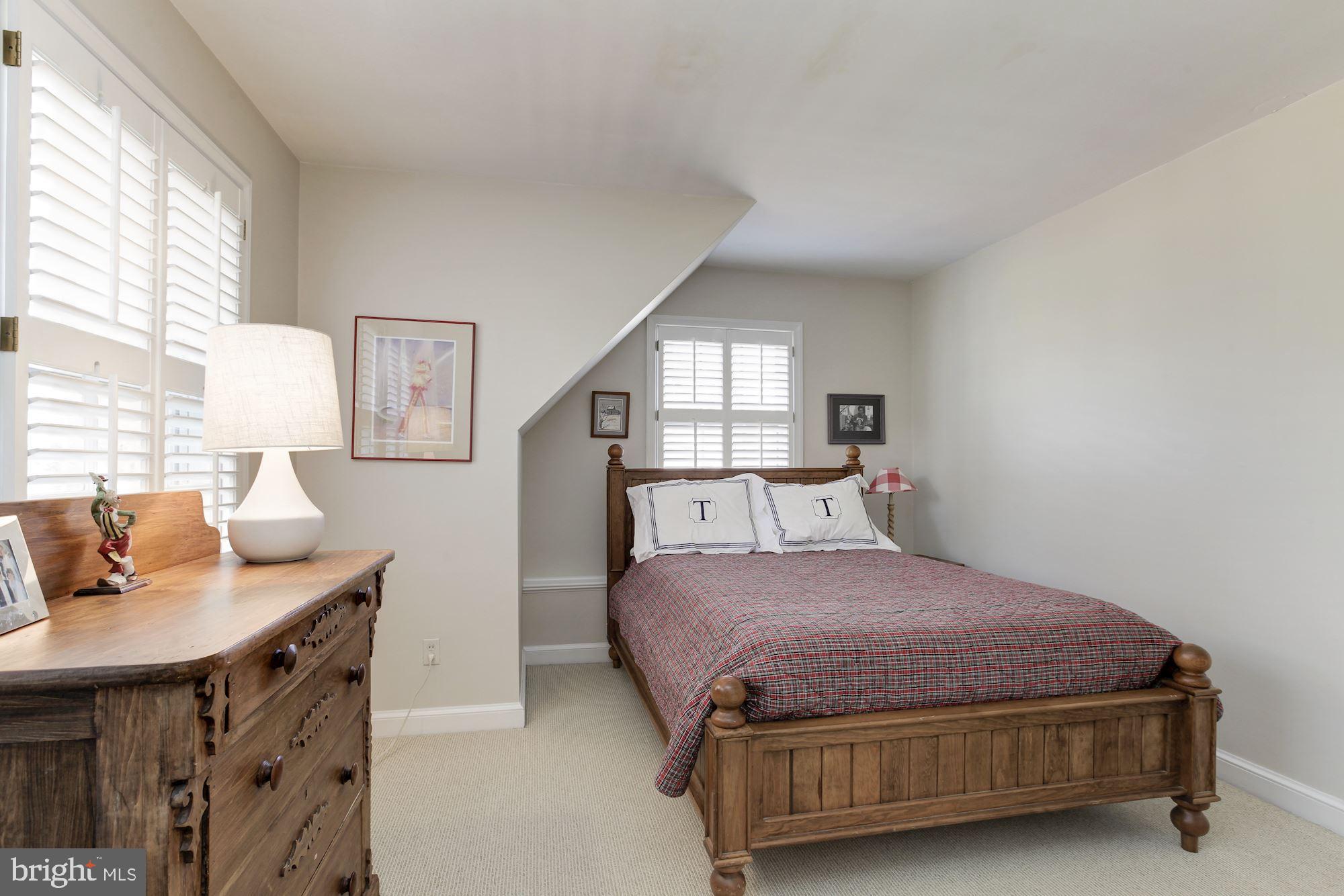 CHEVY CHASE - Residential