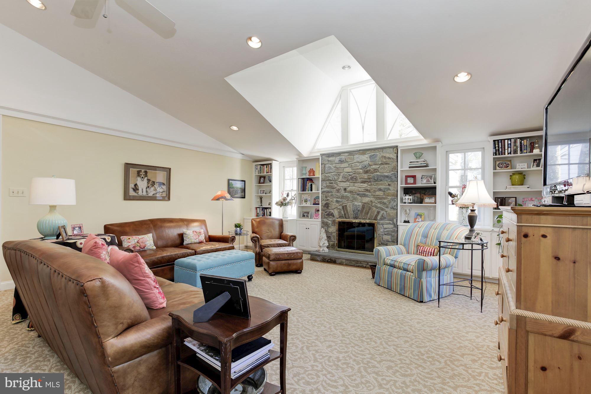 CHEVY CHASE - Residential