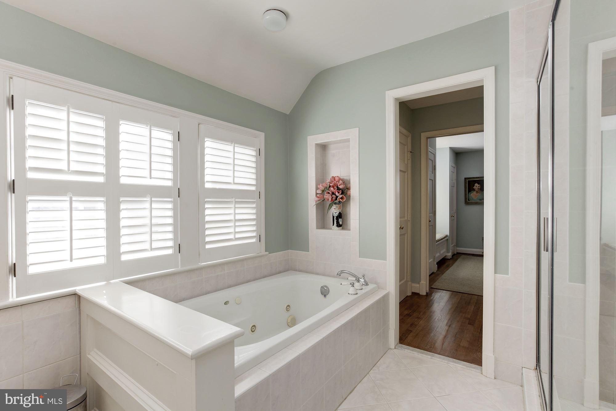 CHEVY CHASE - Residential