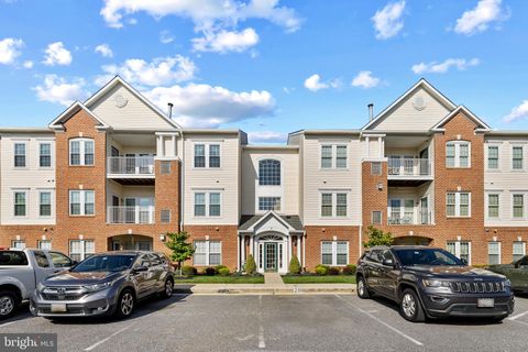 Condo For Sale - 3 Brook Farm Court #3J<br/> PERRY HALL, MD 21128