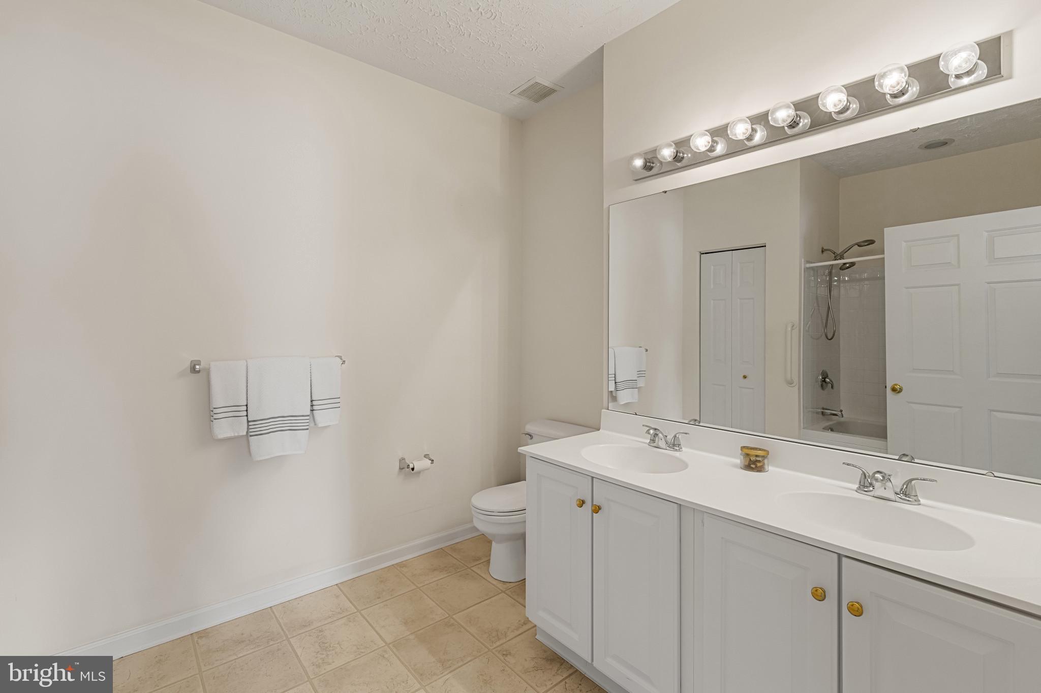 PERRY HALL FARMS - Residential