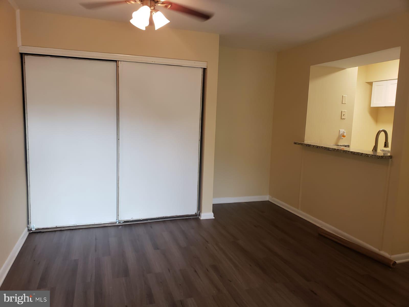 NEAR CLIFTON - Residential