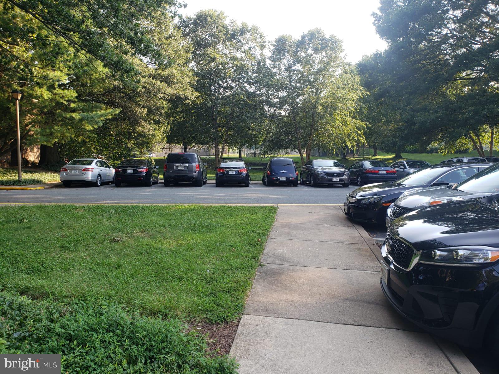 NEAR CLIFTON - Residential