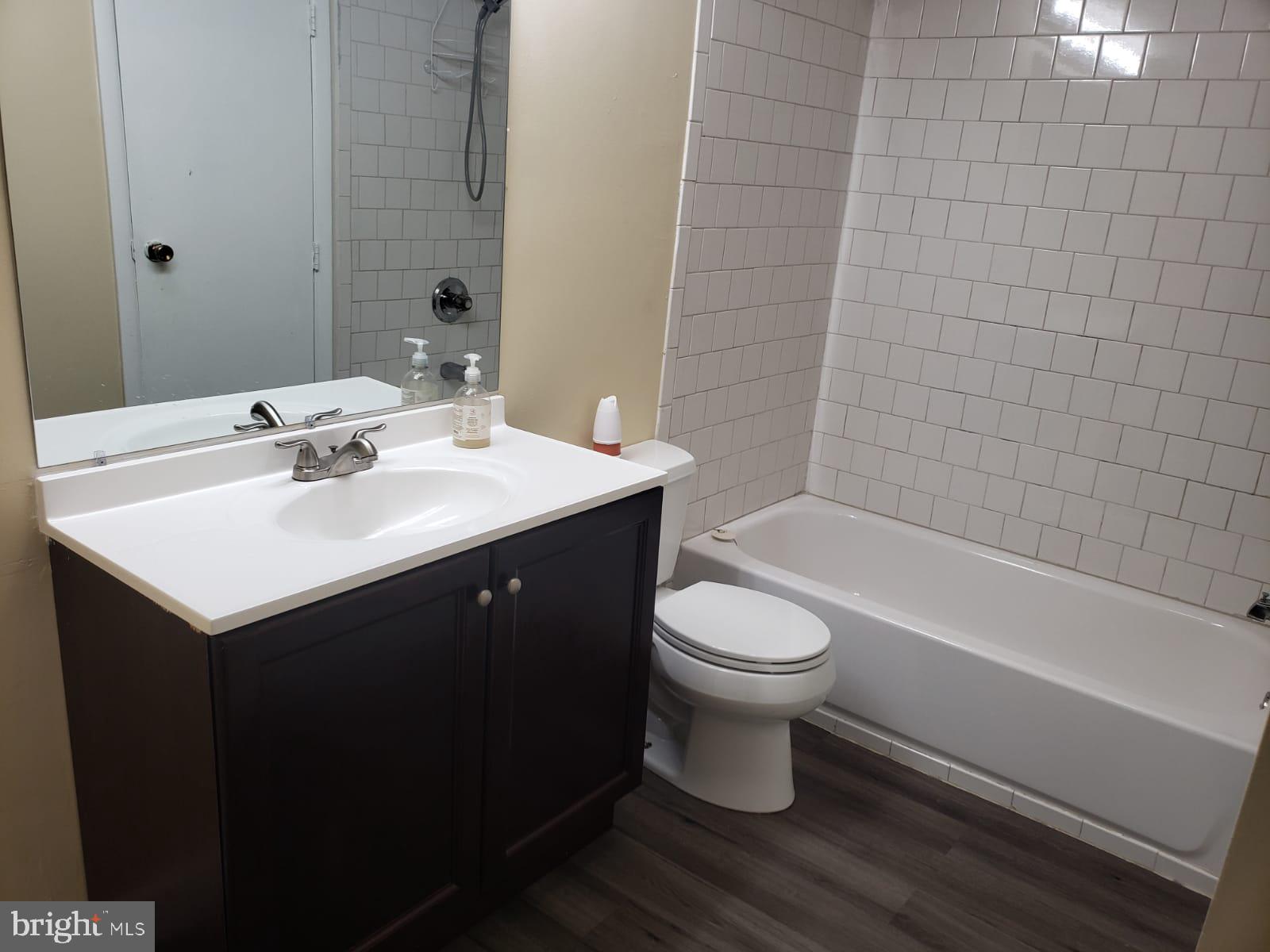 NEAR CLIFTON - Residential