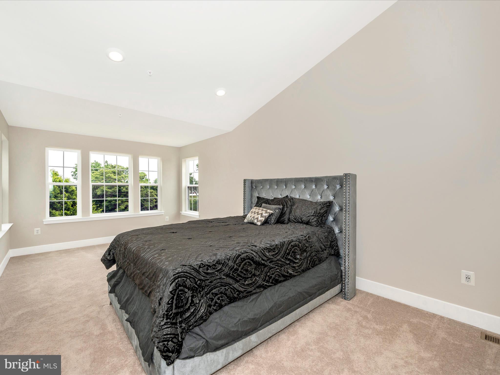 SYCAMORE RIDGE - Residential