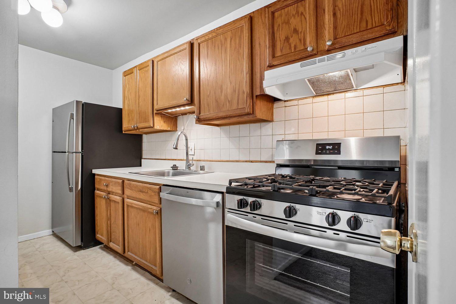 BETHESDA PARK - Residential