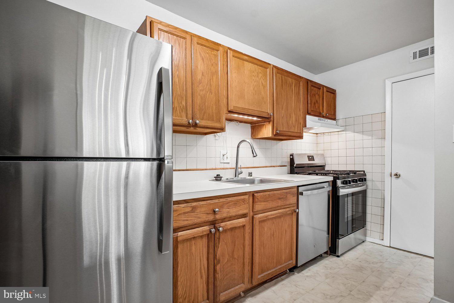 BETHESDA PARK - Residential