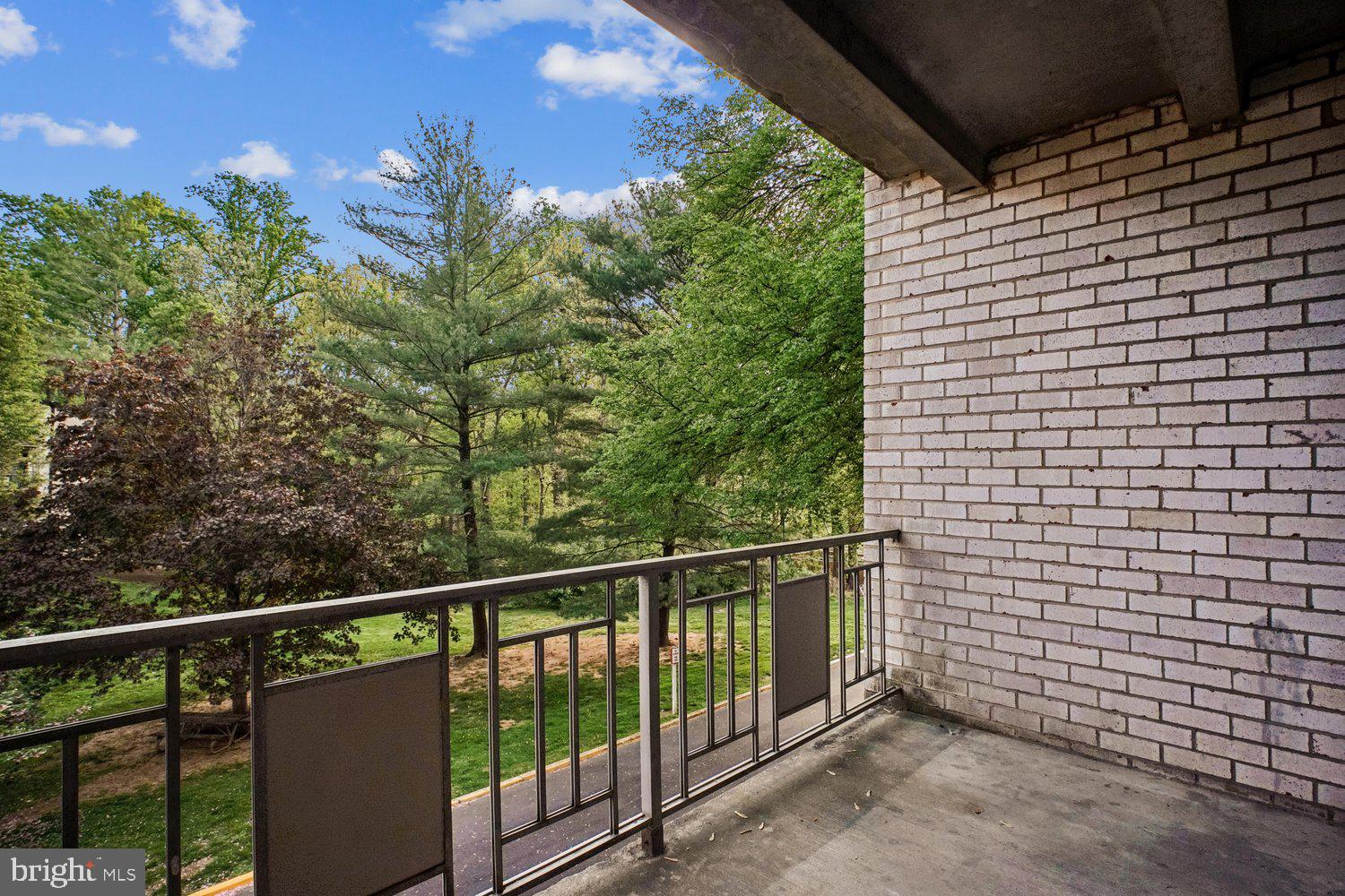 BETHESDA PARK - Residential