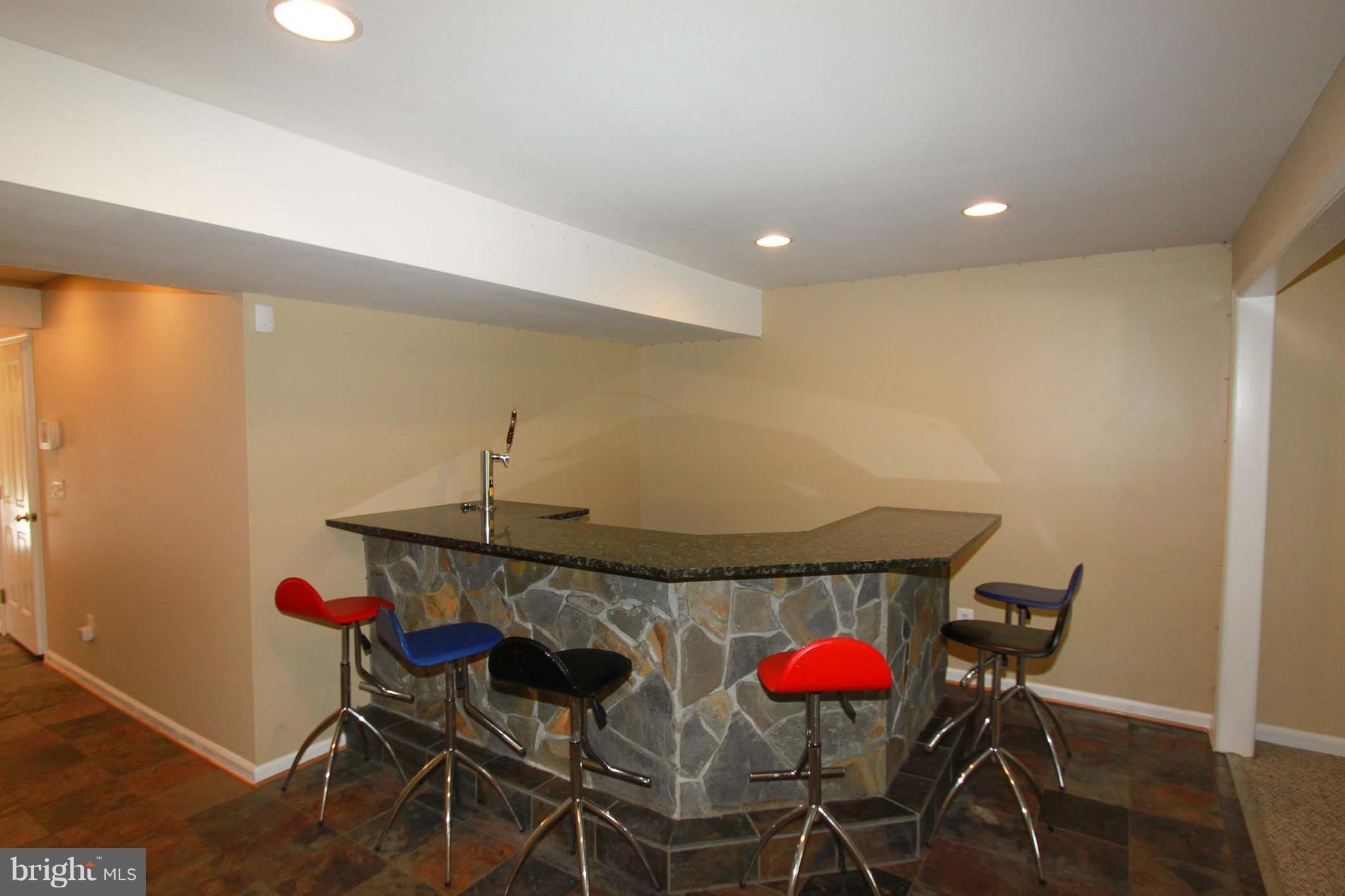 LAKELAND PLACE - Residential Lease