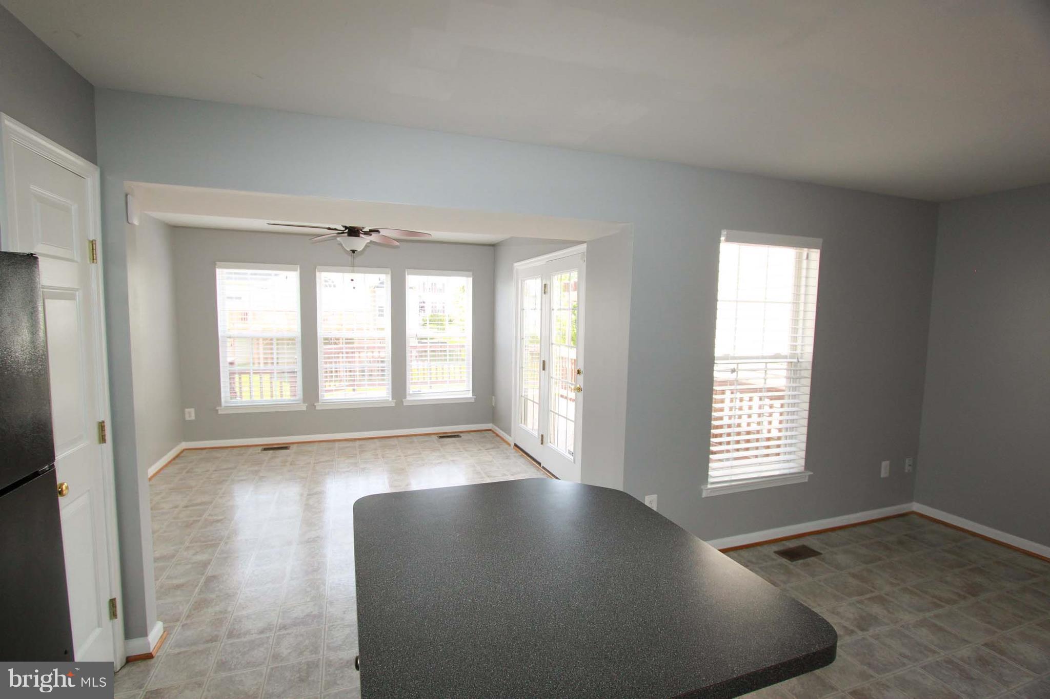 LAKELAND PLACE - Residential Lease