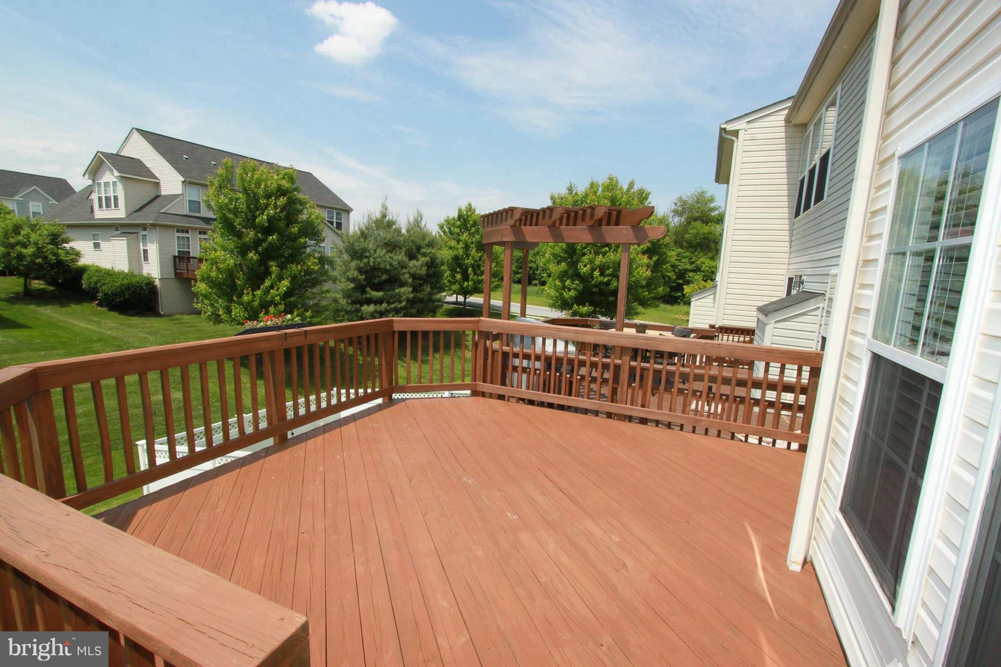 LAKELAND PLACE - Residential Lease