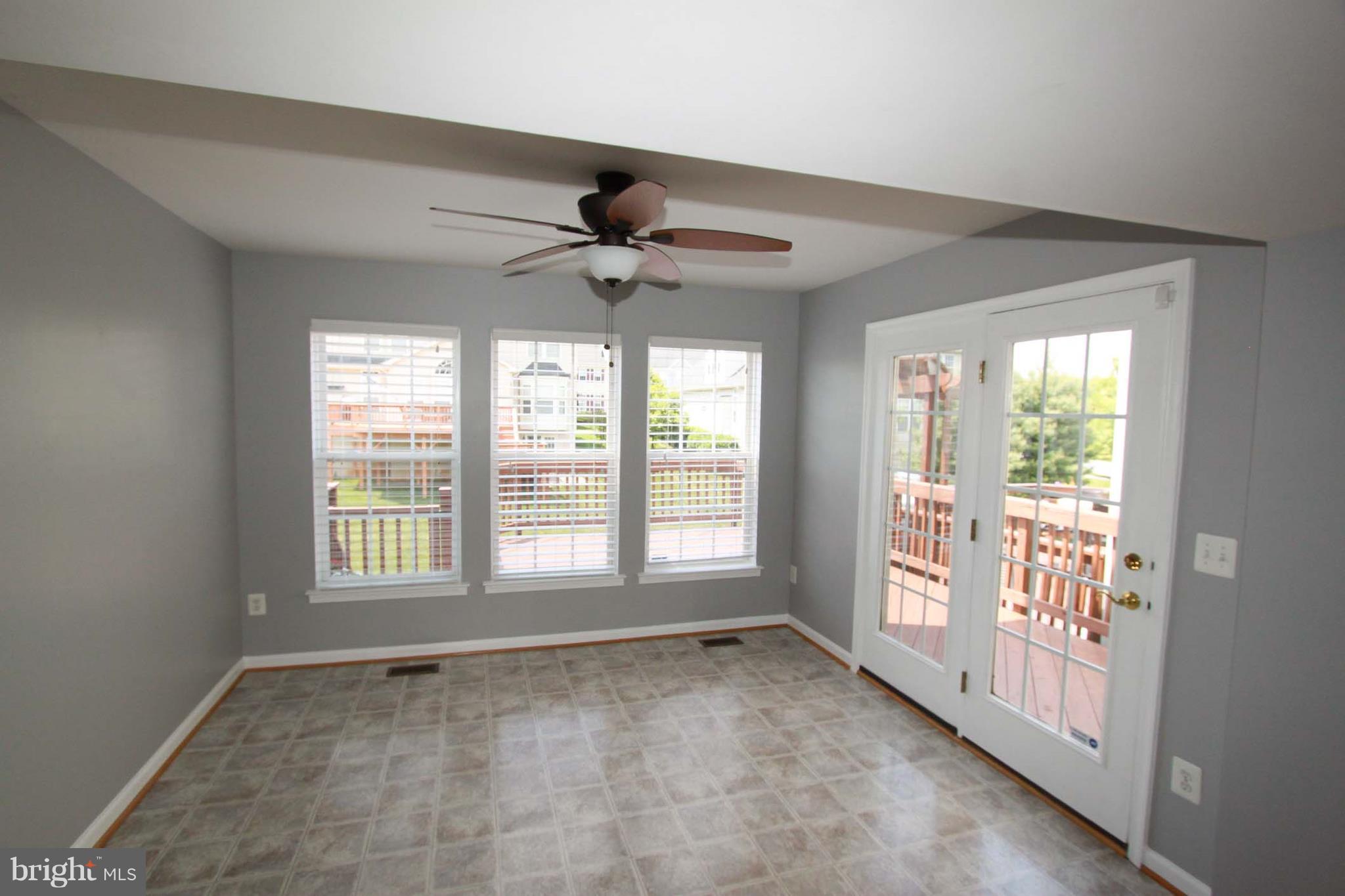 LAKELAND PLACE - Residential Lease