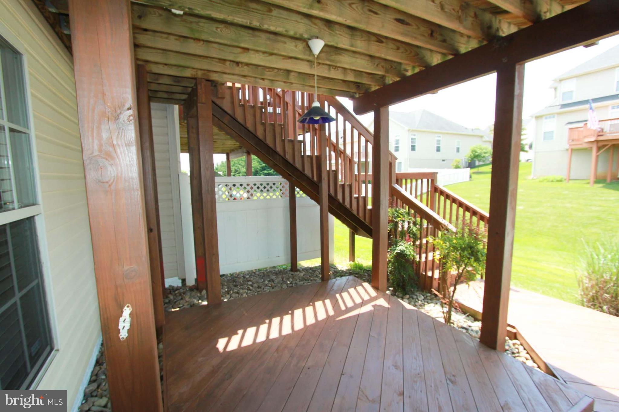 LAKELAND PLACE - Residential Lease