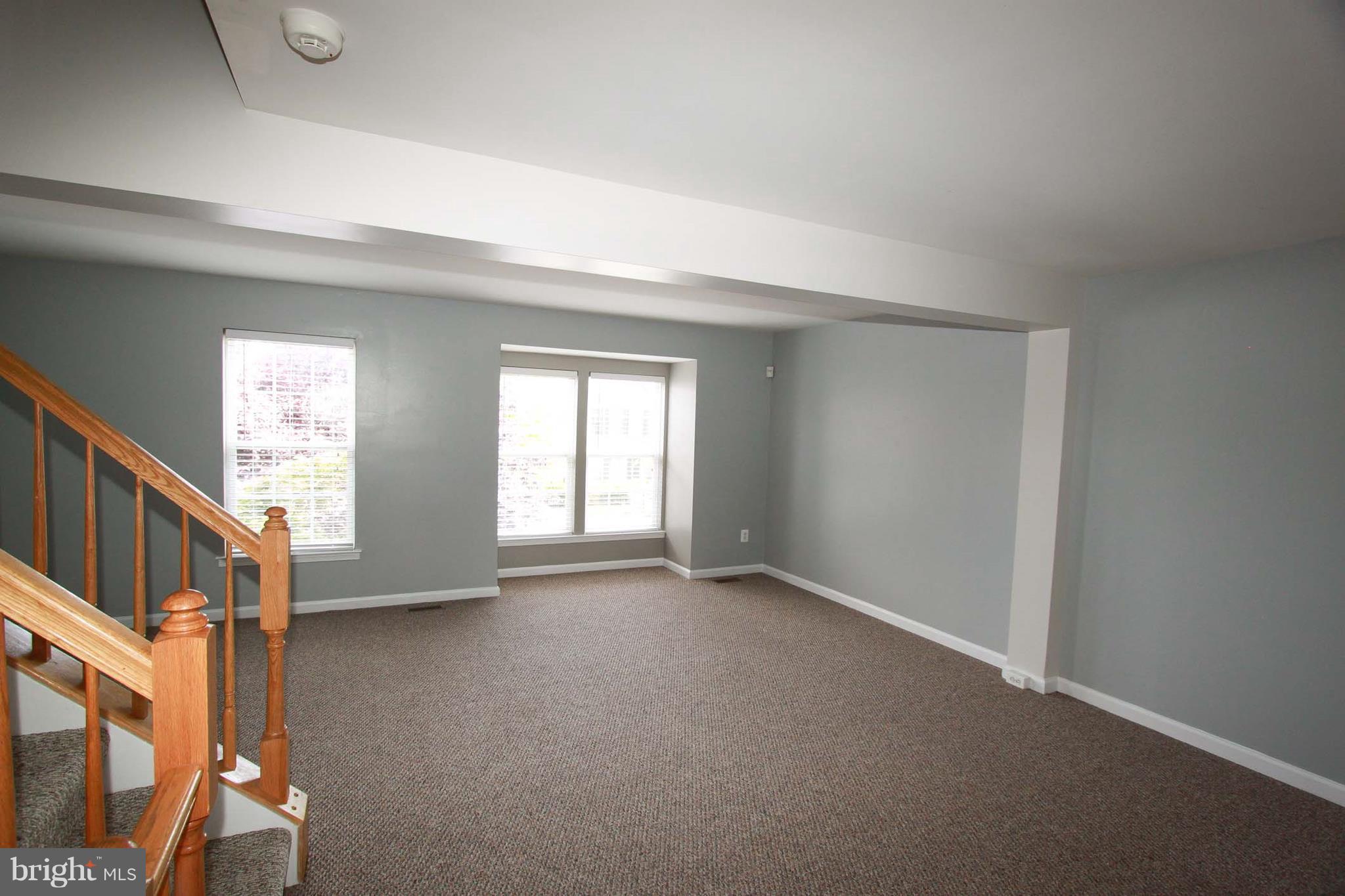 LAKELAND PLACE - Residential Lease