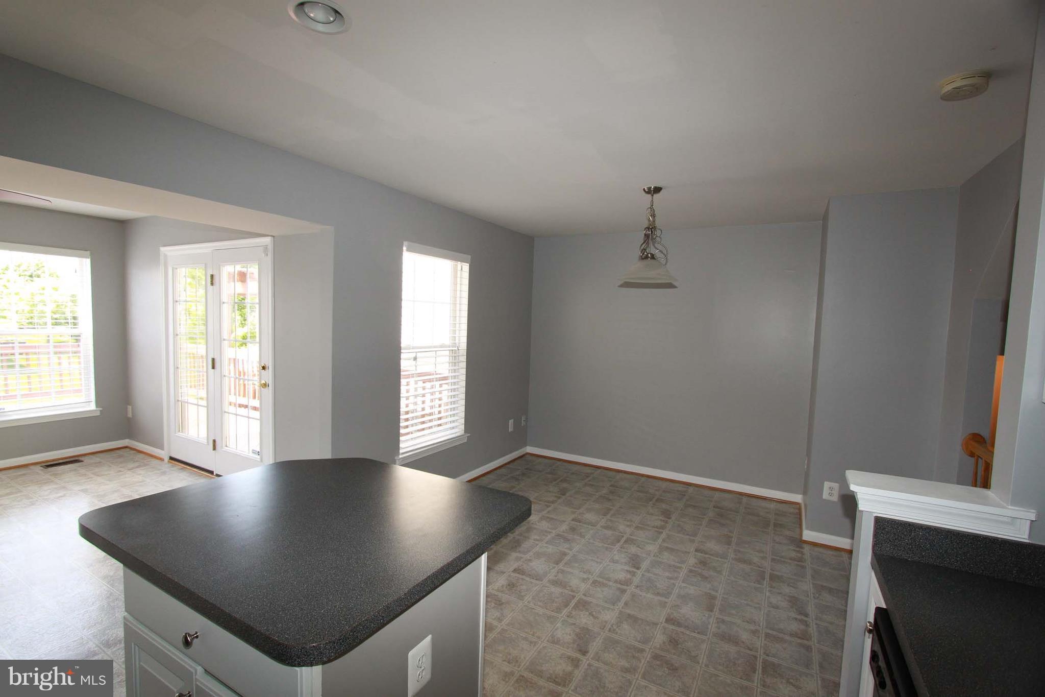 LAKELAND PLACE - Residential Lease