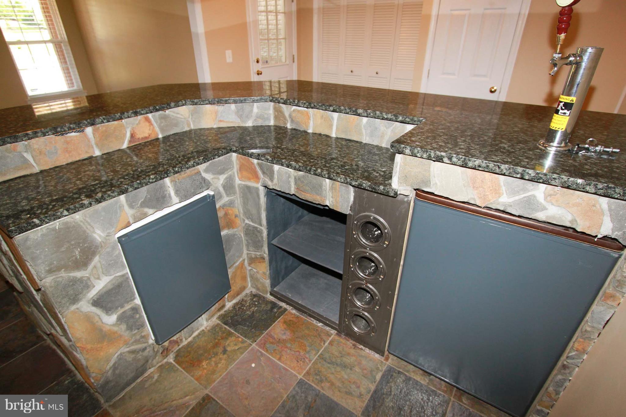 LAKELAND PLACE - Residential Lease