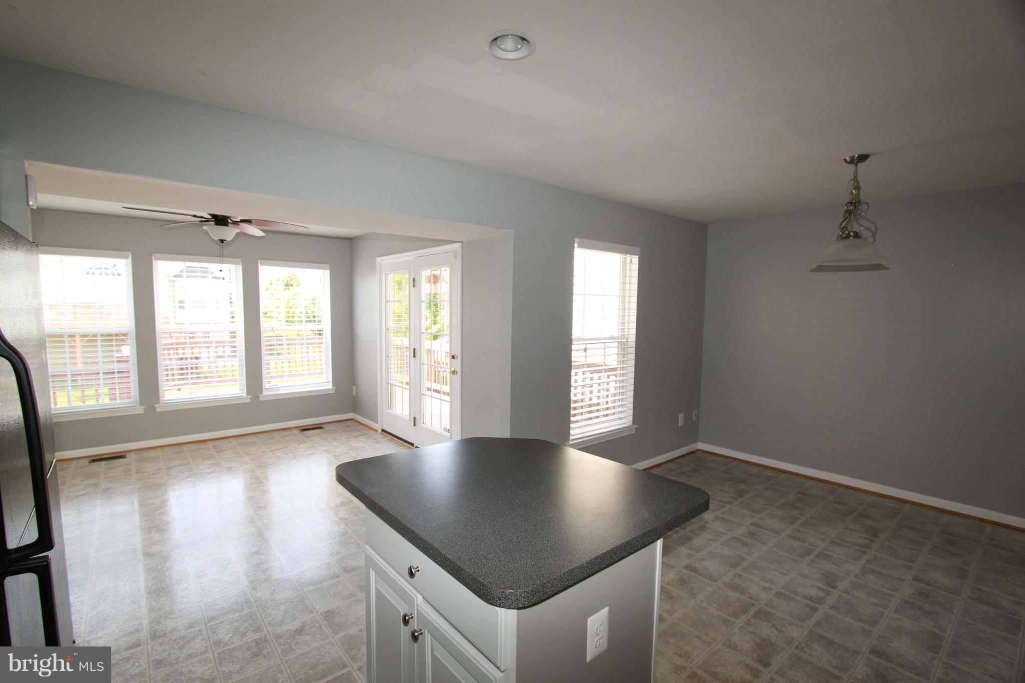 LAKELAND PLACE - Residential Lease