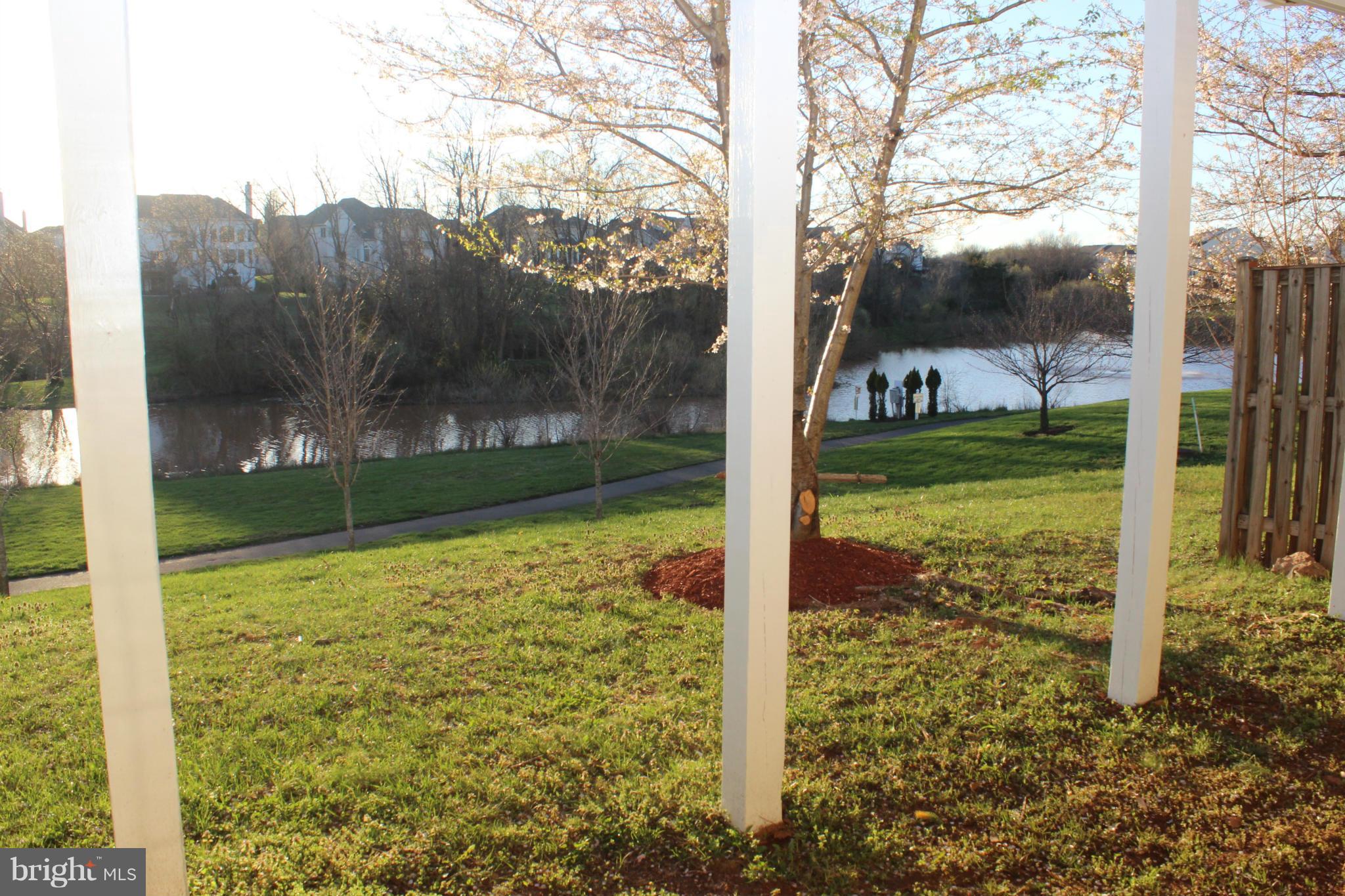 LOUDOUN VALLEY ESTATES - Residential Lease