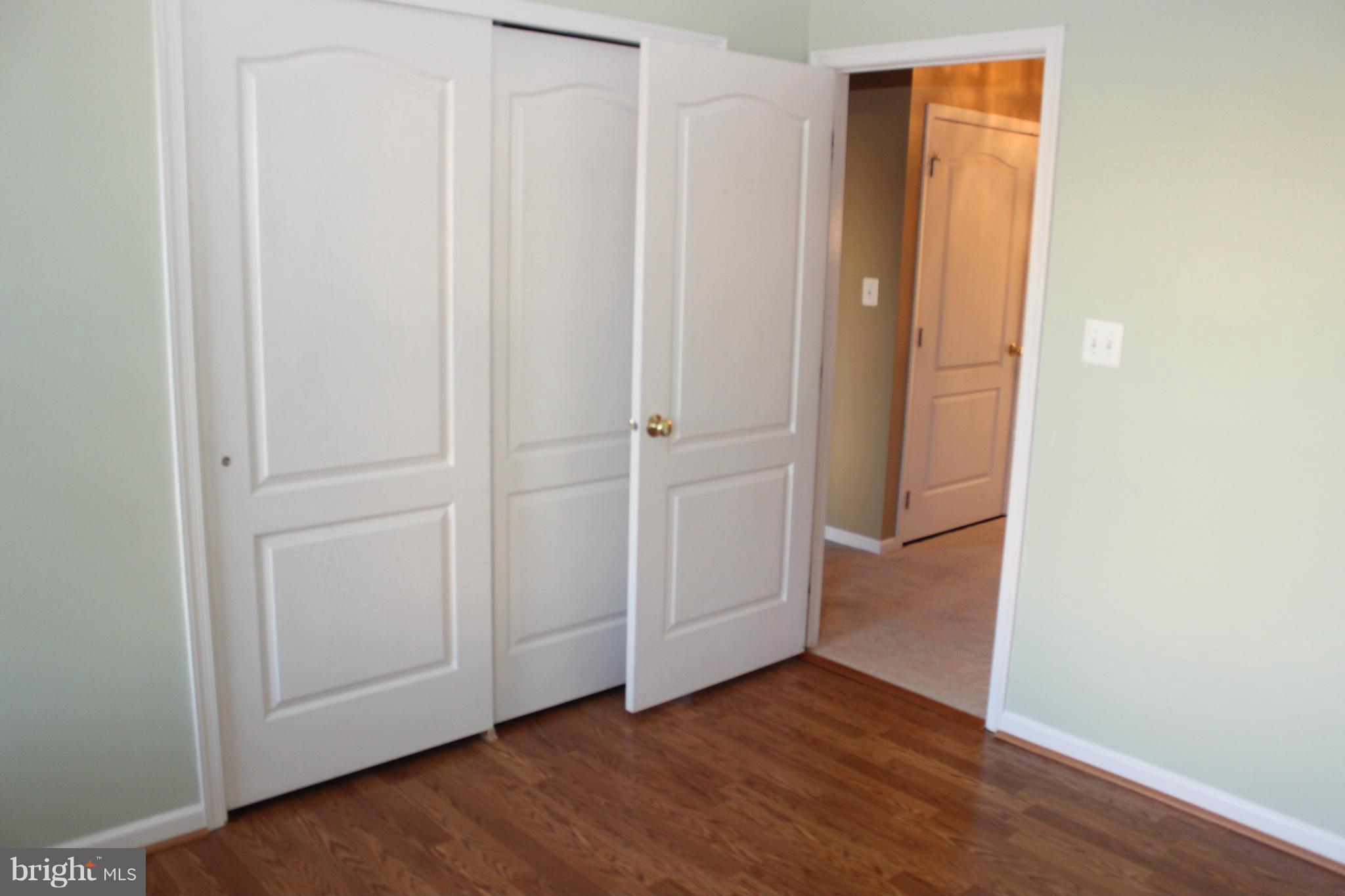 LOUDOUN VALLEY ESTATES - Residential Lease