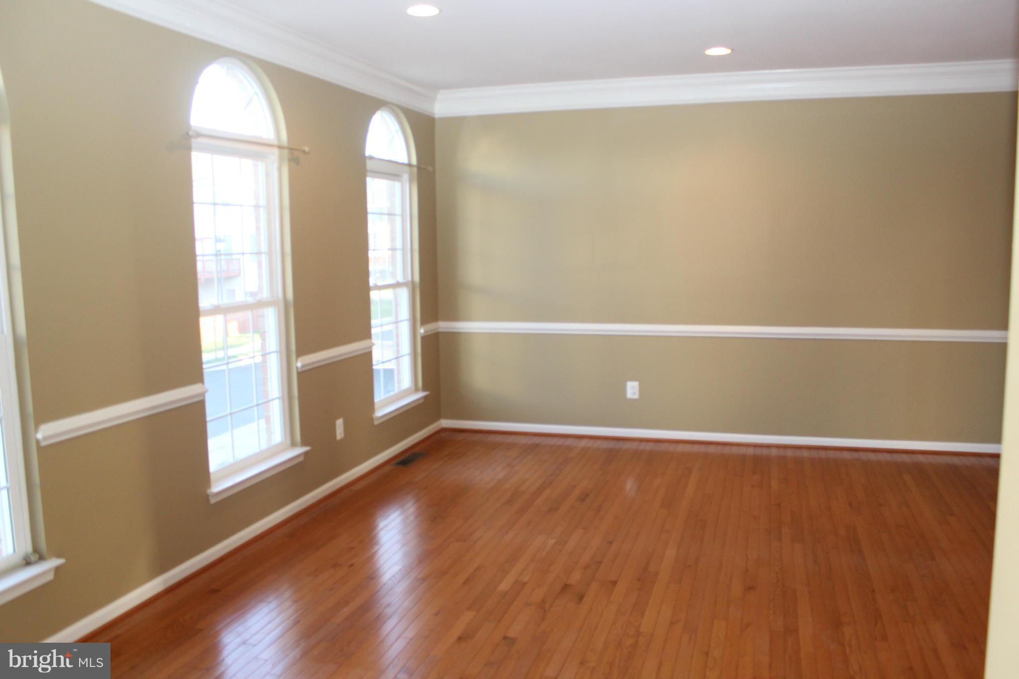 LOUDOUN VALLEY ESTATES - Residential Lease