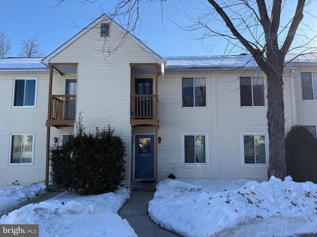 Photo of 115 Kittery Court, SELLERSVILLE, PA 18960 (MLS # PABU2113464)