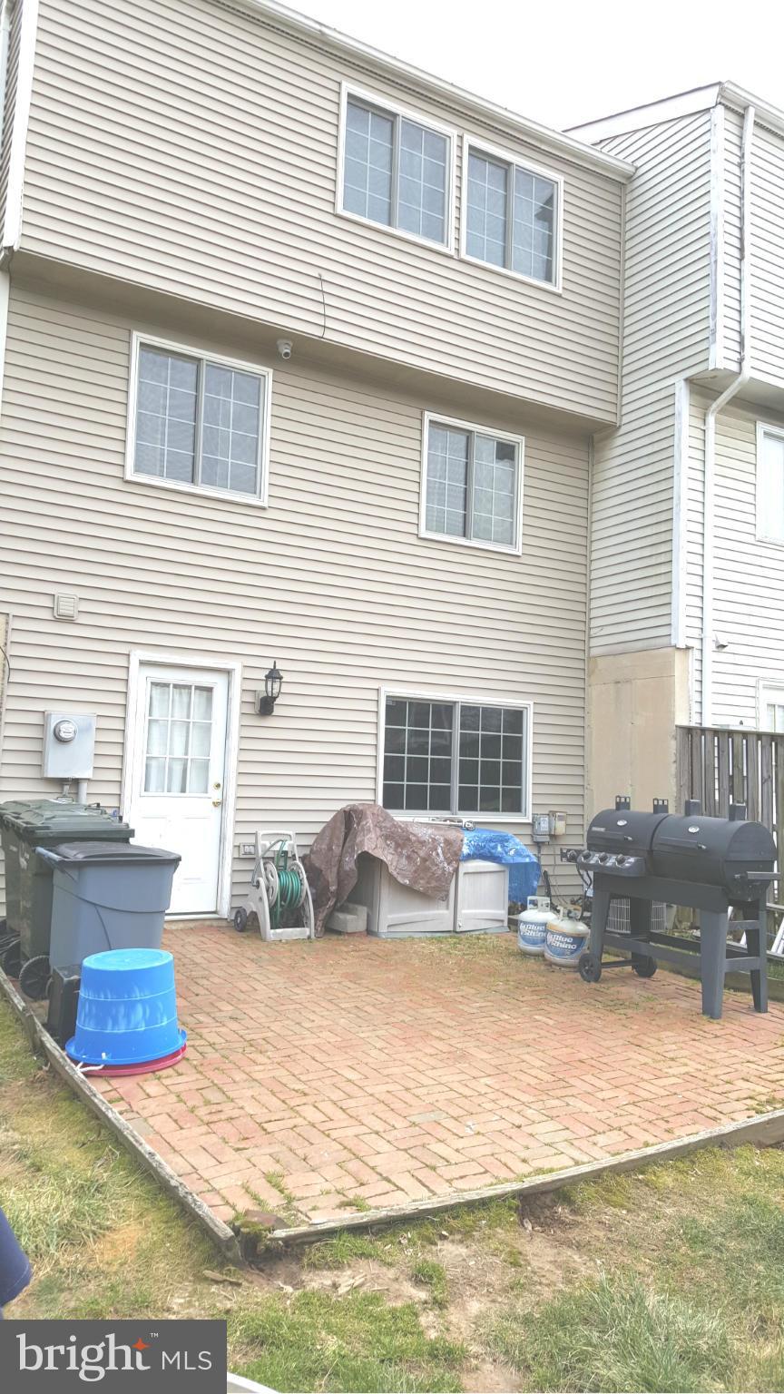 WHITFIELD GREEN - Residential