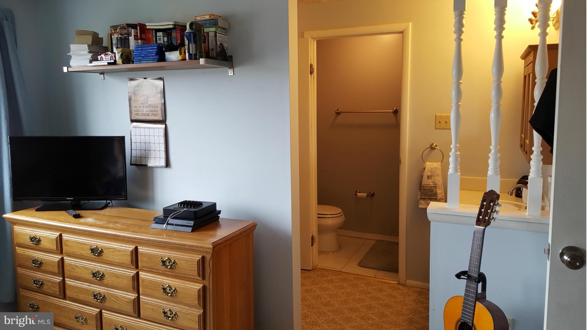 WHITFIELD GREEN - Residential