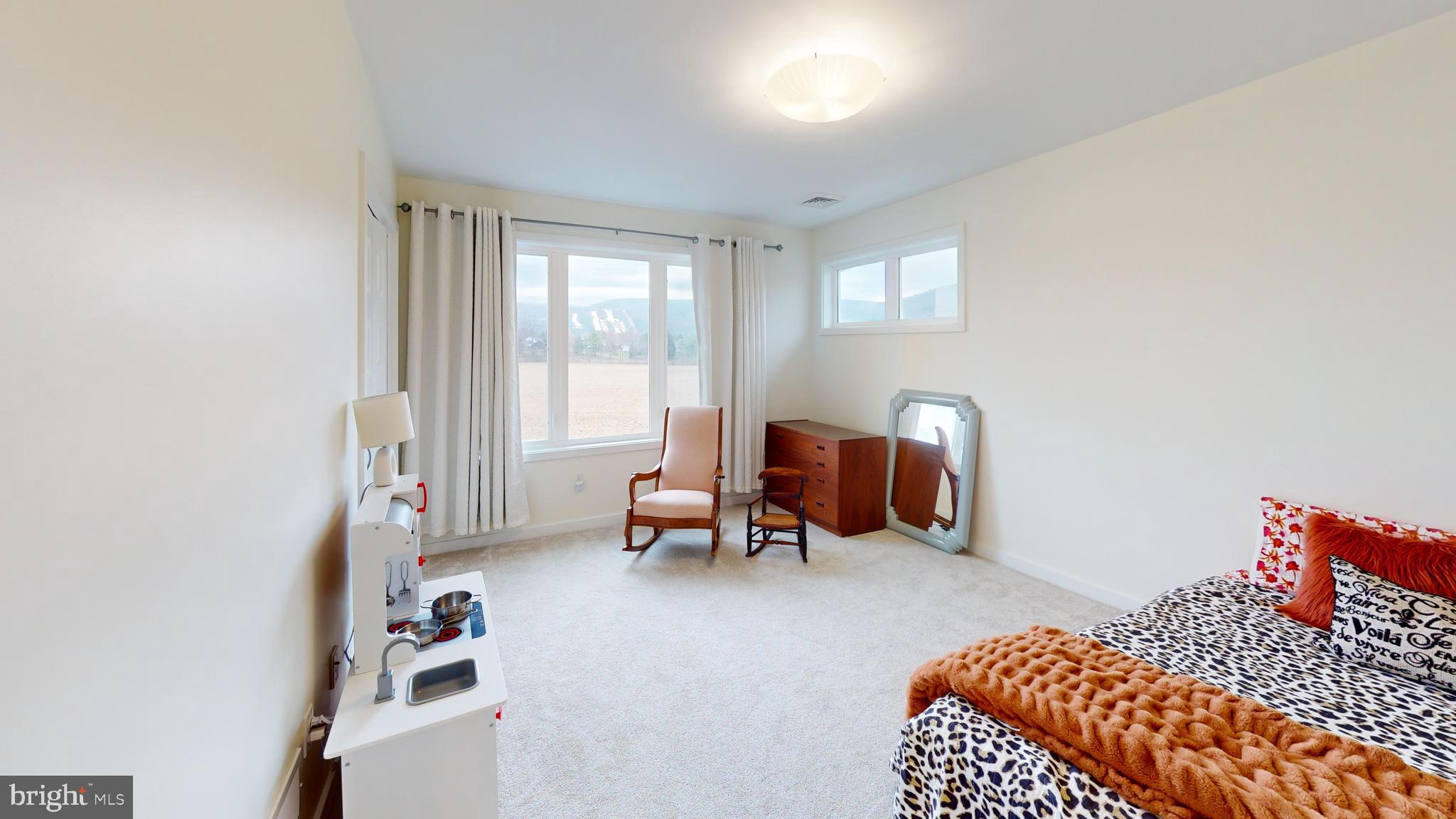 ROCKEY RIDGE - Residential