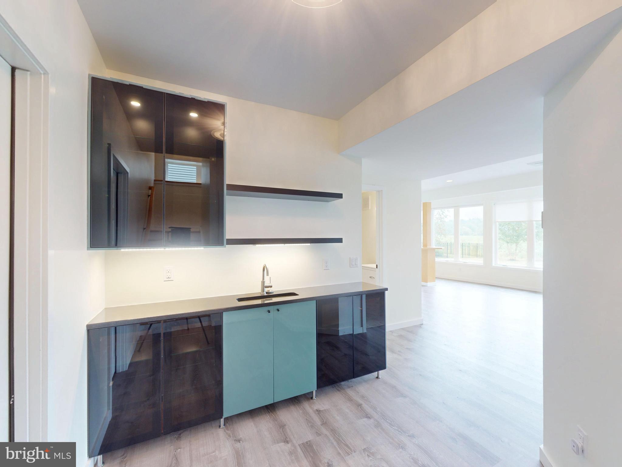 ROCKEY RIDGE - Residential