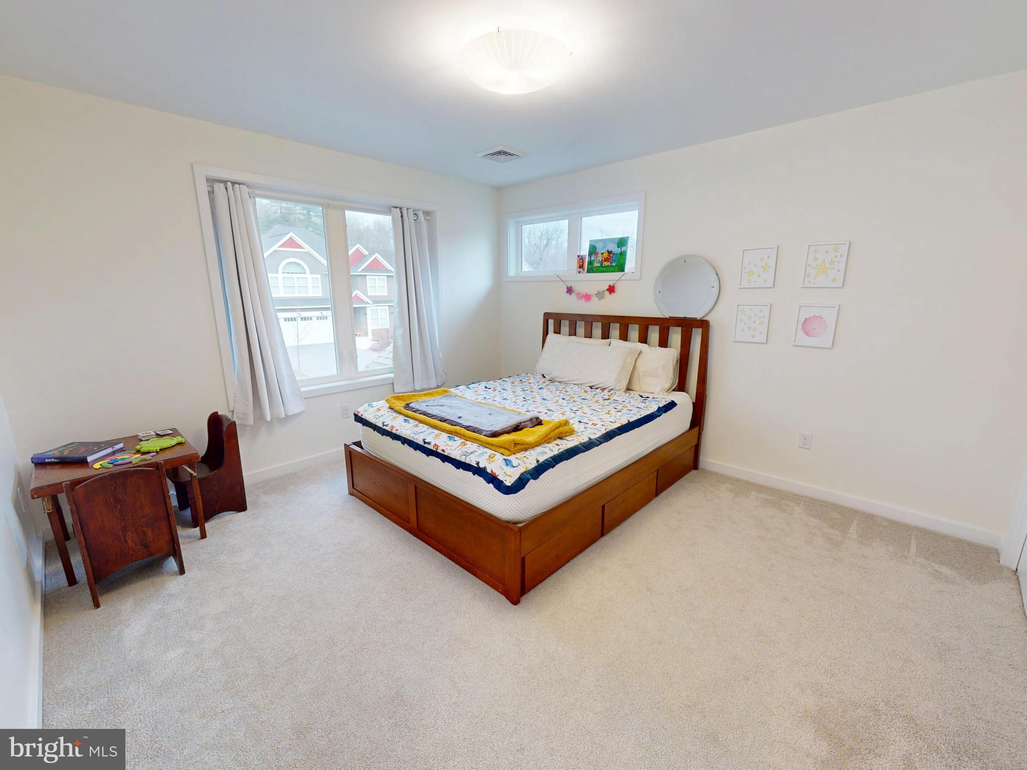 ROCKEY RIDGE - Residential