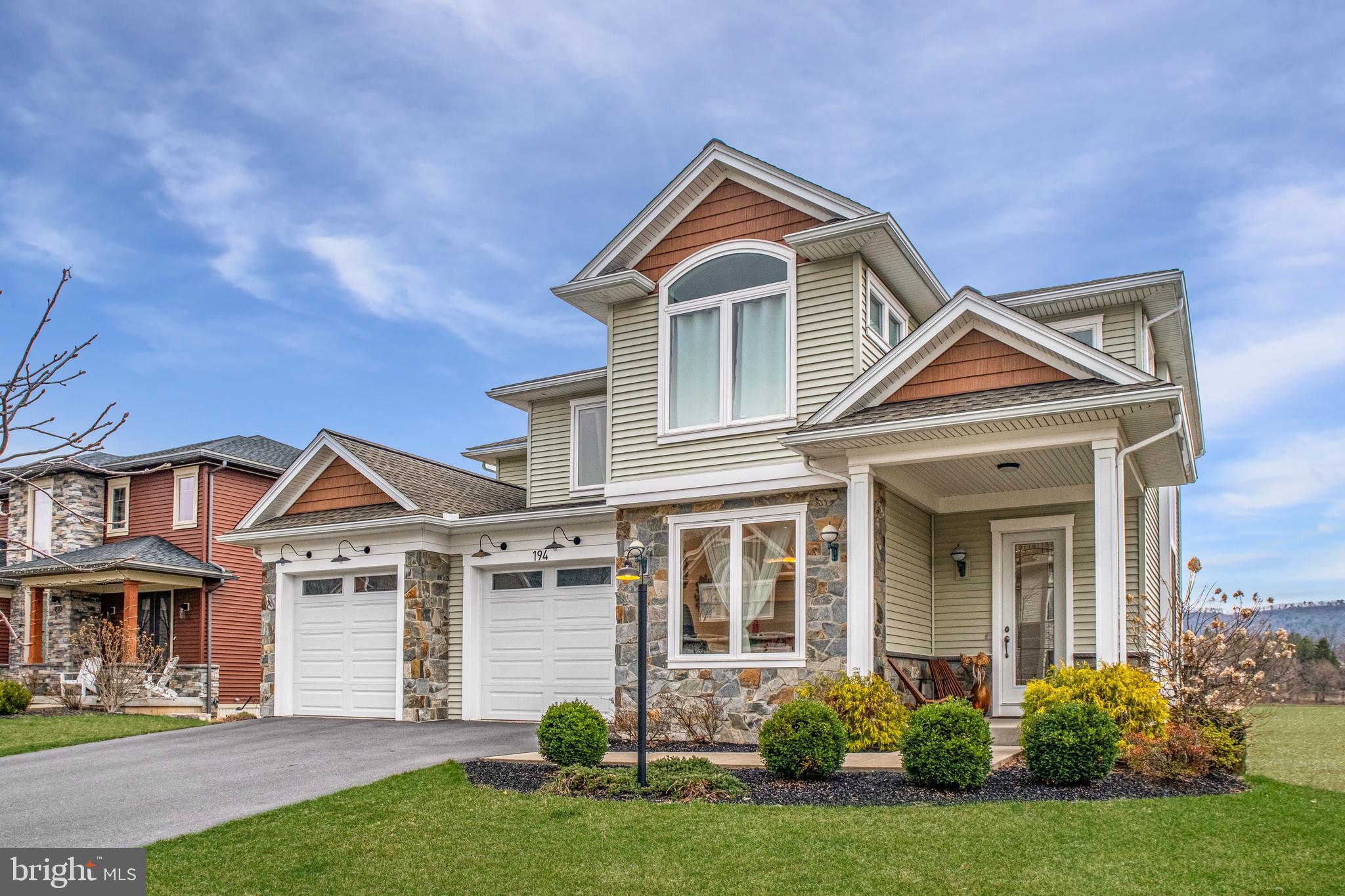 ROCKEY RIDGE - Residential