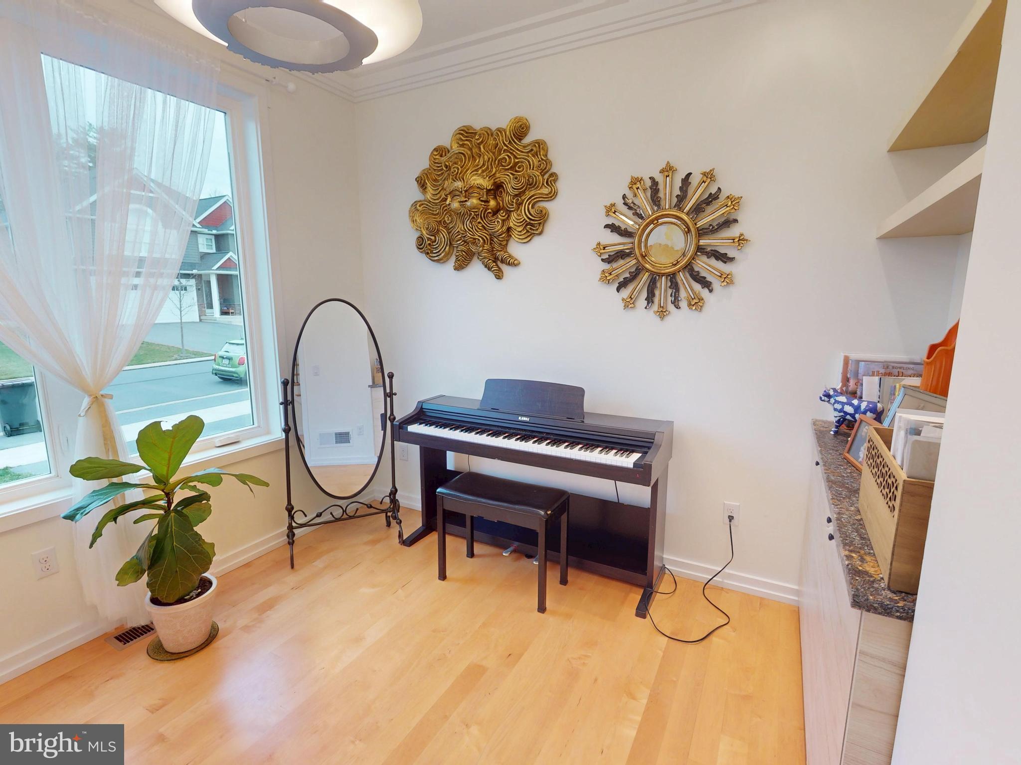 ROCKEY RIDGE - Residential