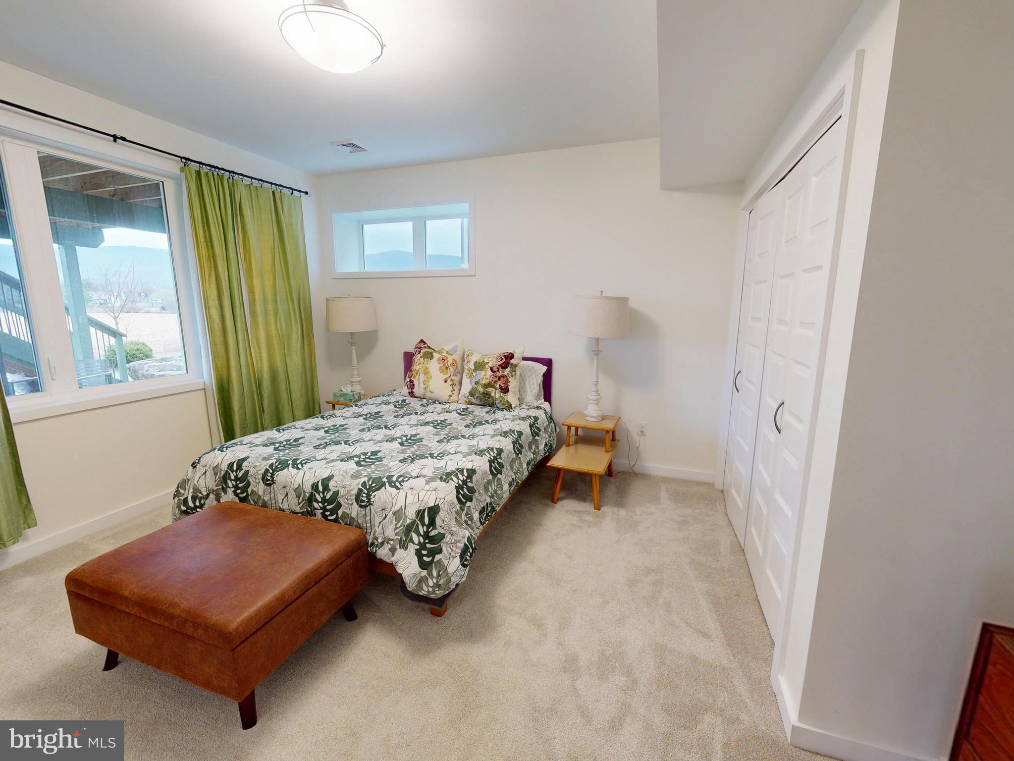 ROCKEY RIDGE - Residential