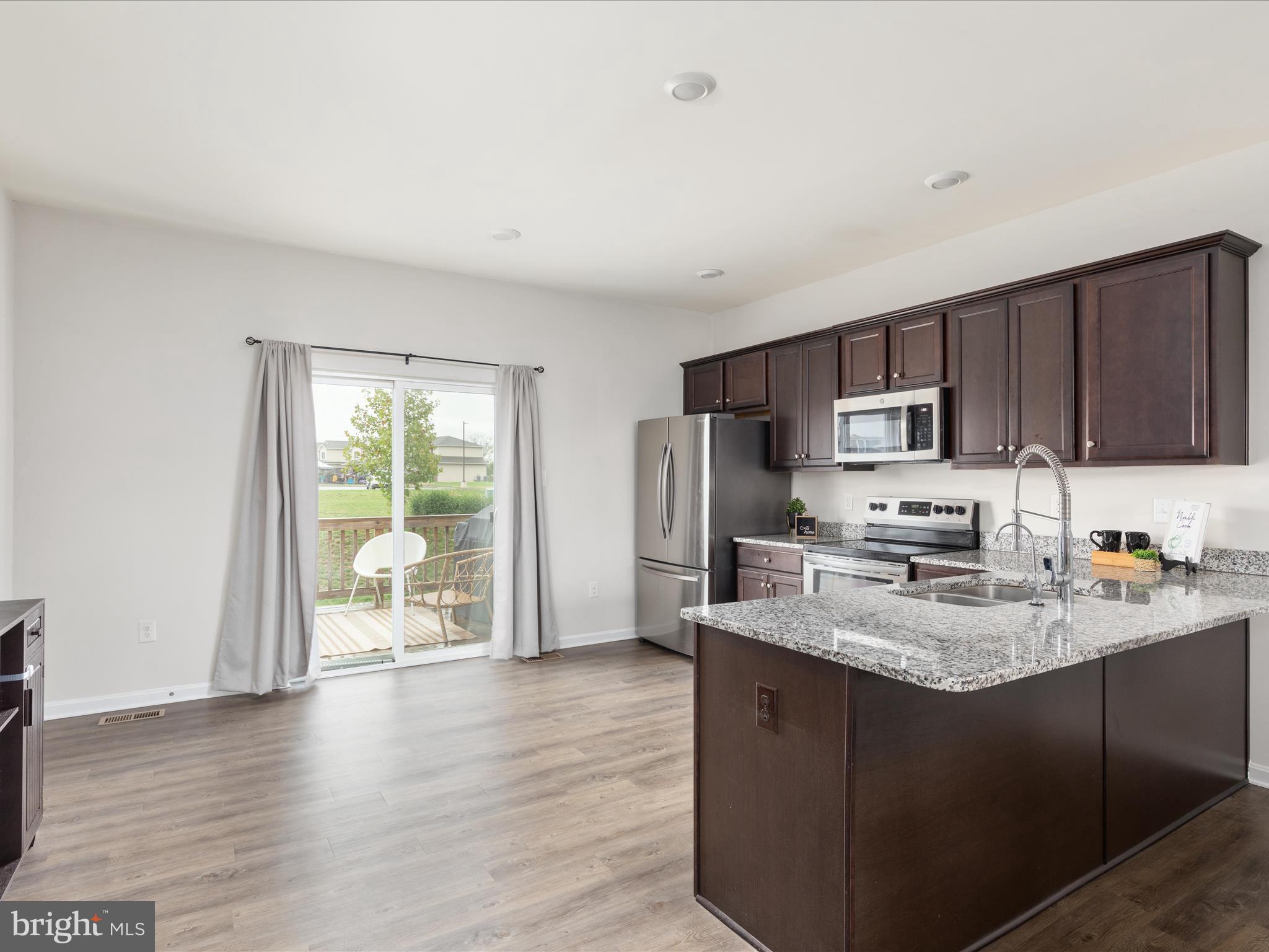 BERKELEY RIDGE - Residential