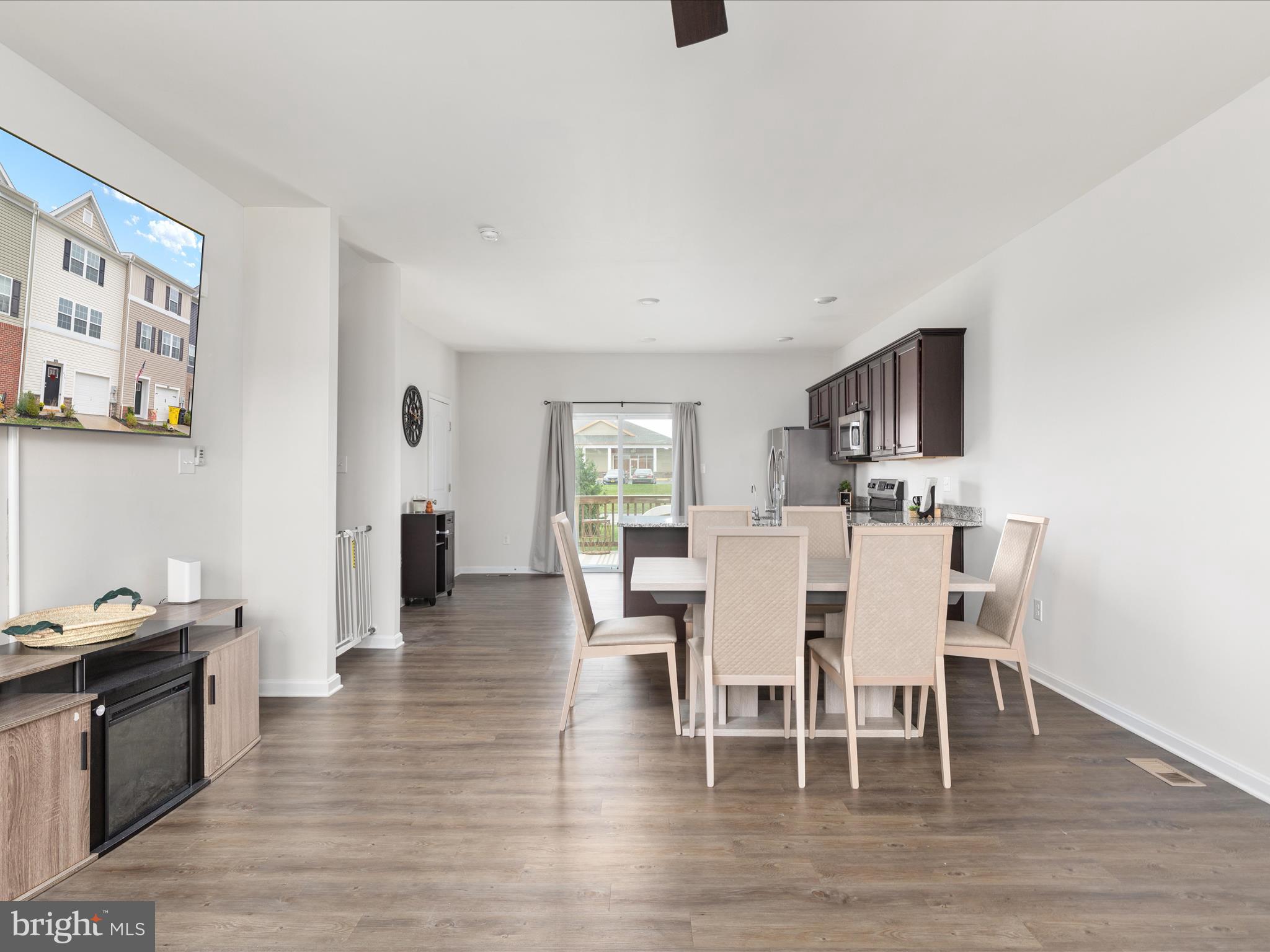 BERKELEY RIDGE - Residential