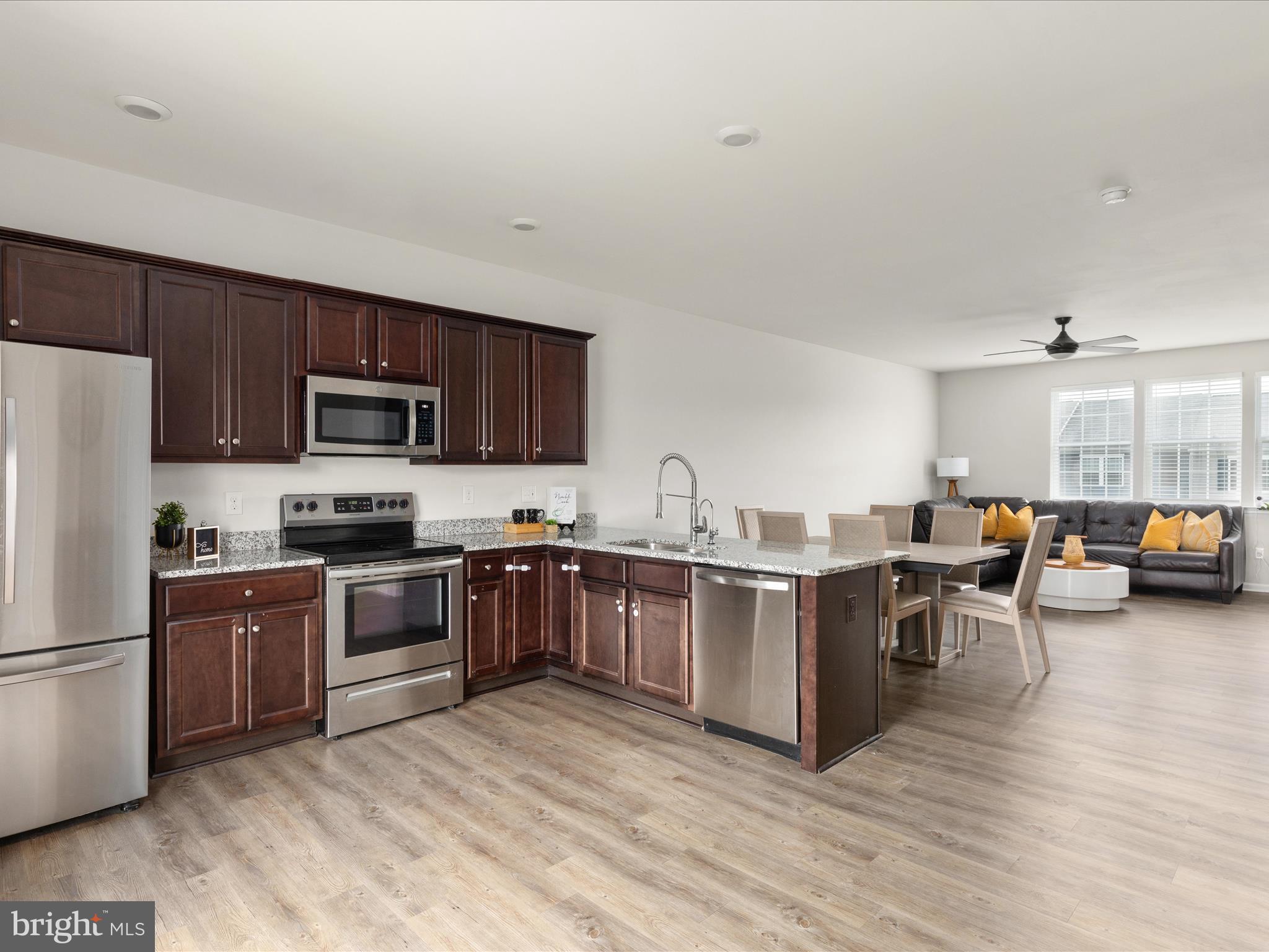 BERKELEY RIDGE - Residential