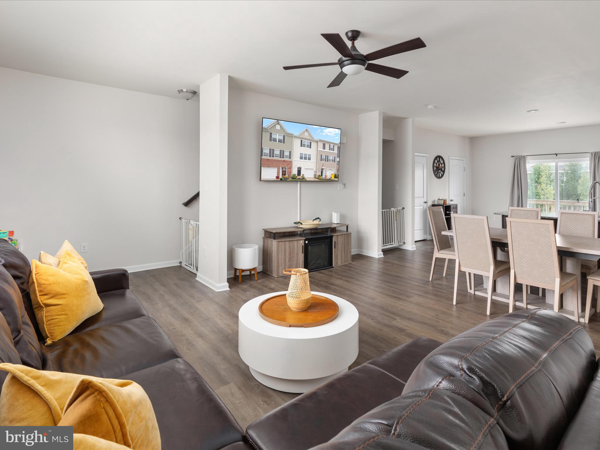 BERKELEY RIDGE - Residential