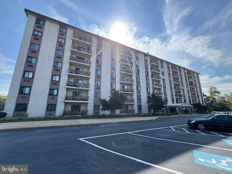 Photo of 27702 Valley Run Drive, WILMINGTON, DE 19810 (MLS # DENC2089532)