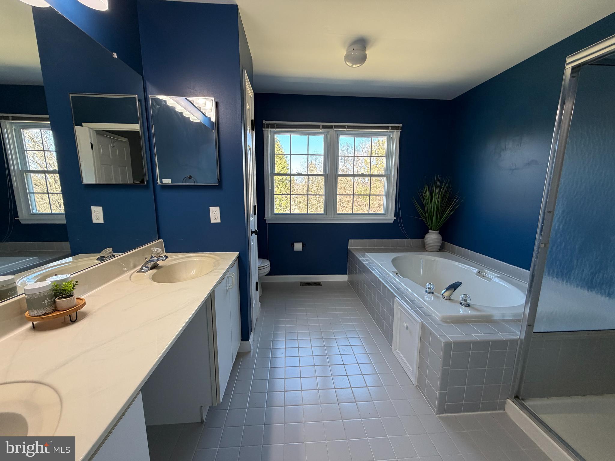 ASHLEA - Residential