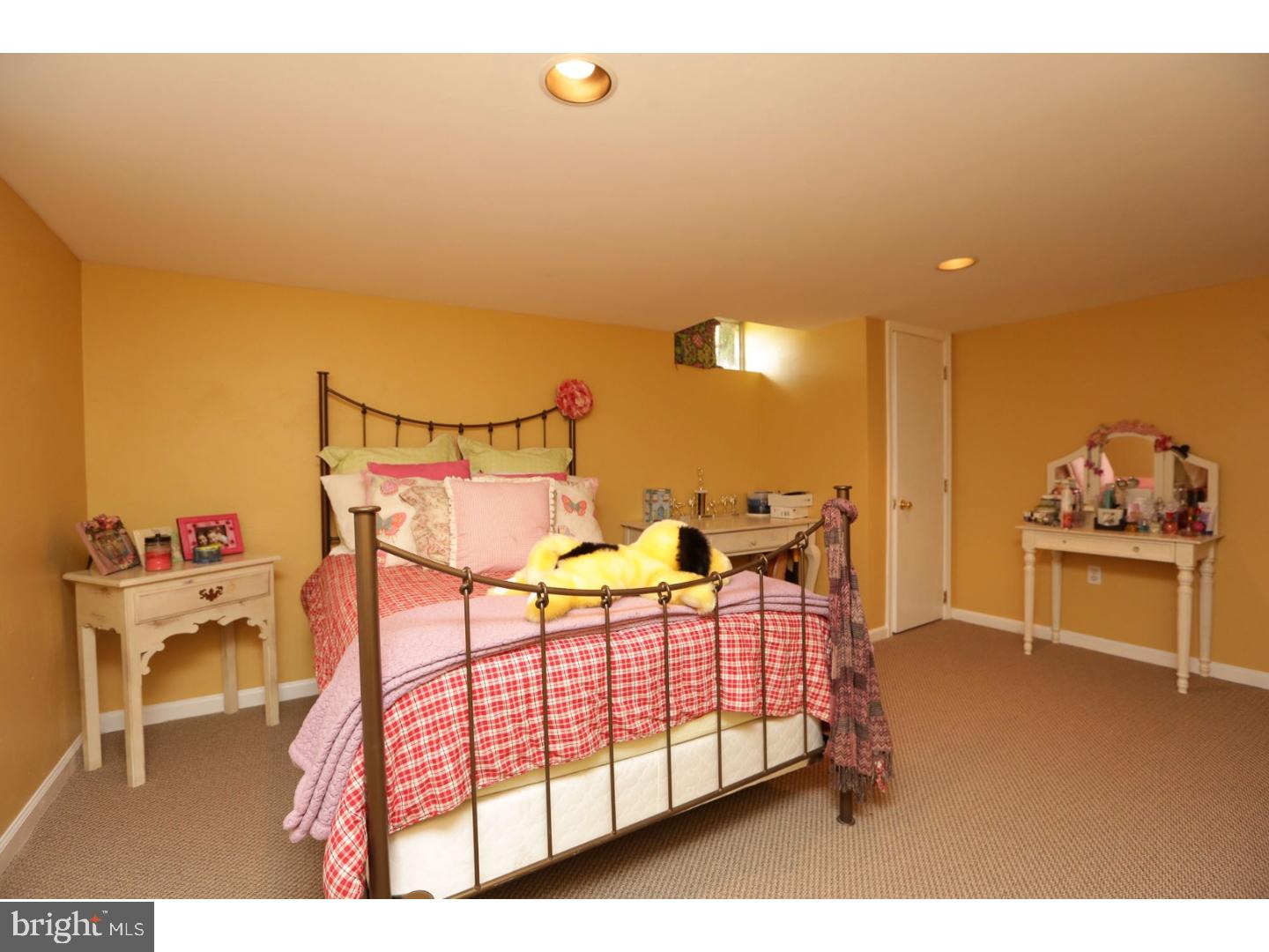 NORTHAMPTON CHASE - Residential