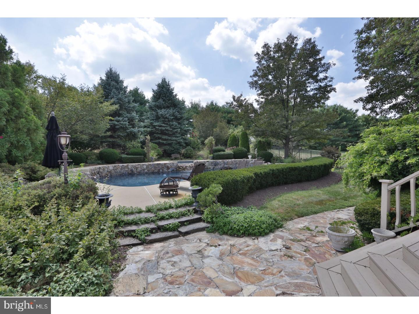 NORTHAMPTON CHASE - Residential